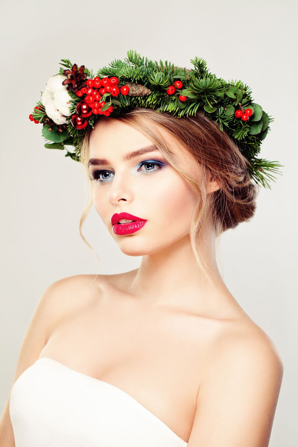 Holiday Hairstyles: 6 Christmas Hairstyles You Need To Try